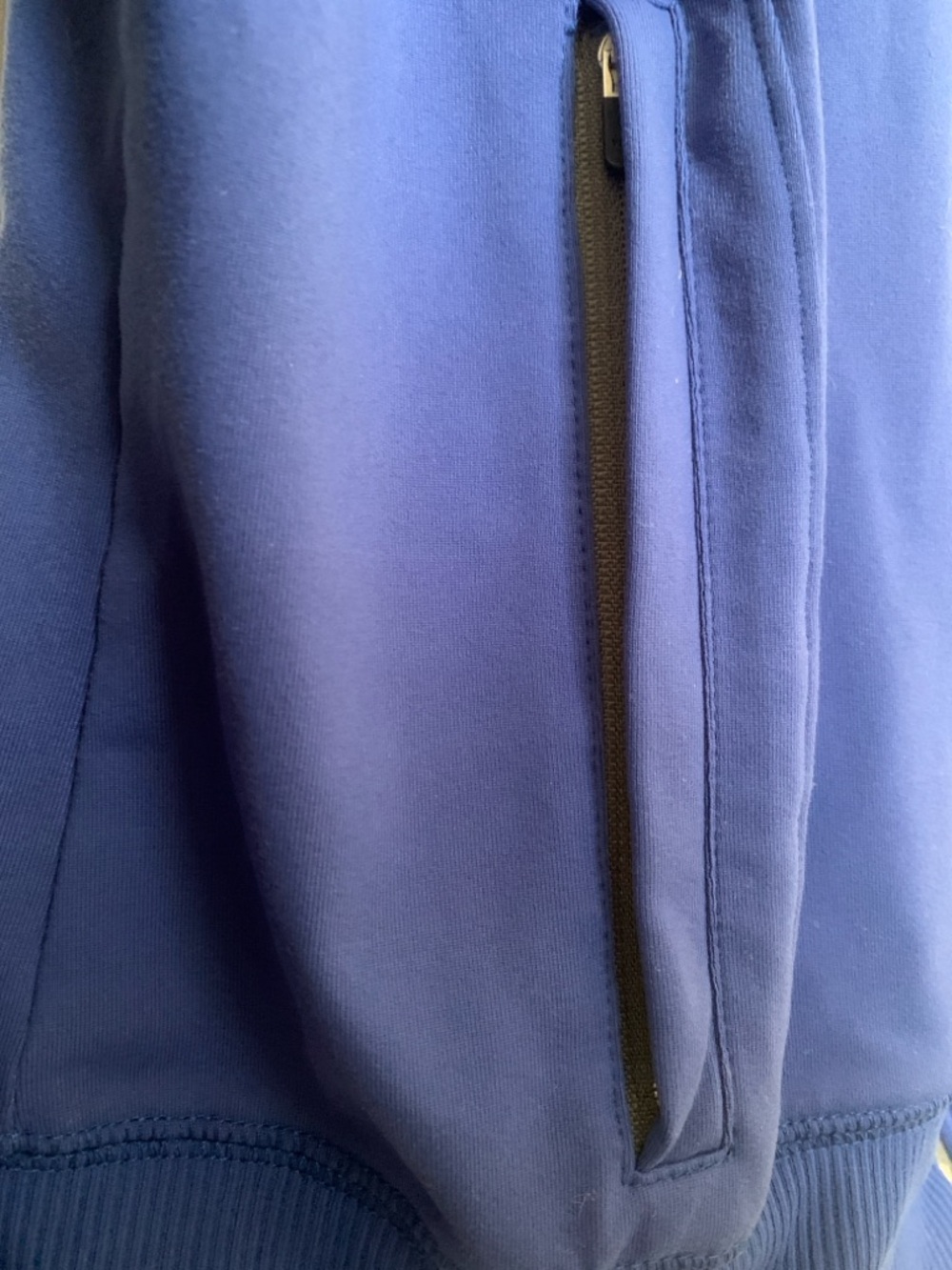 EUC Alo Yoga Blue Full Zip Performance Track Jacket - Size S/M - Picture 8 of 16